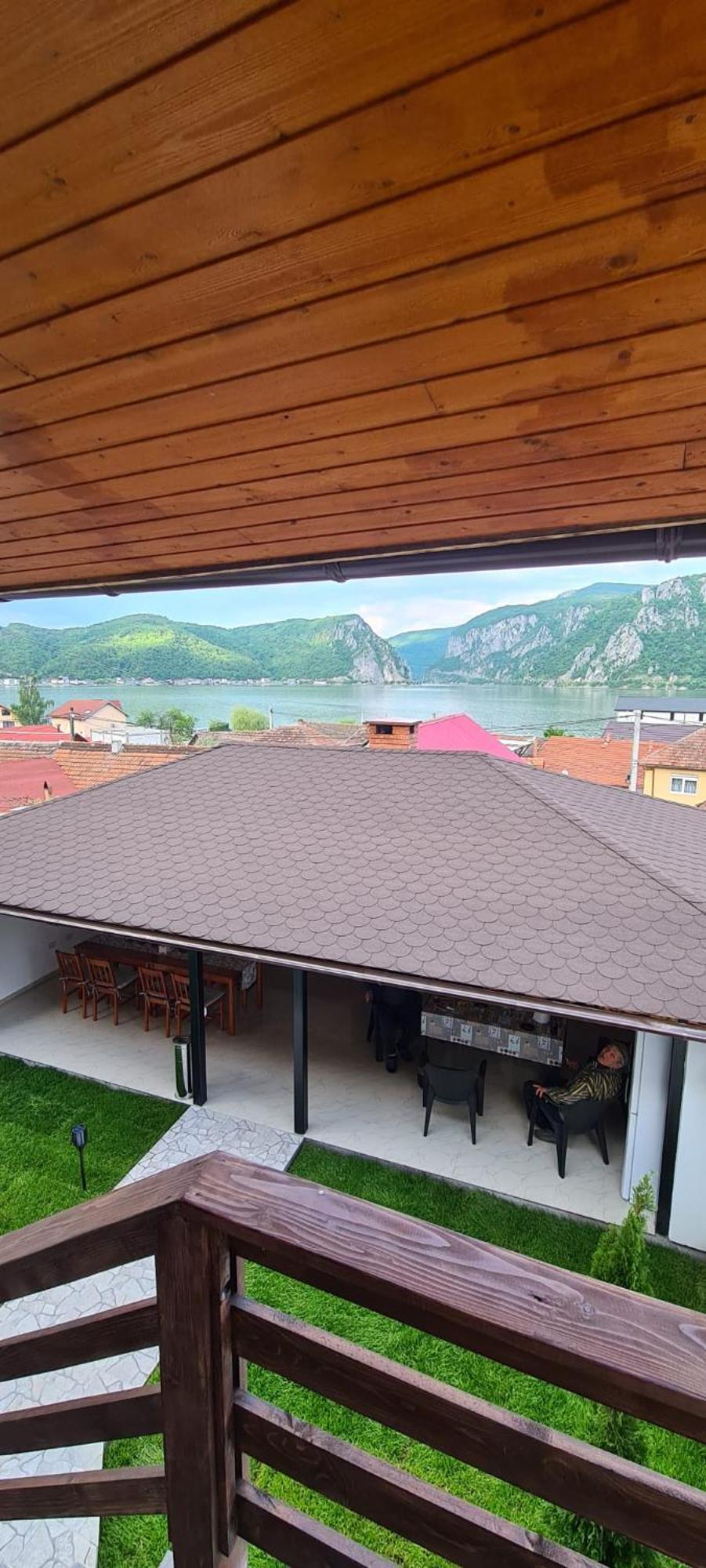 Villa Alexandra Si Adan Dubova Exterior foto